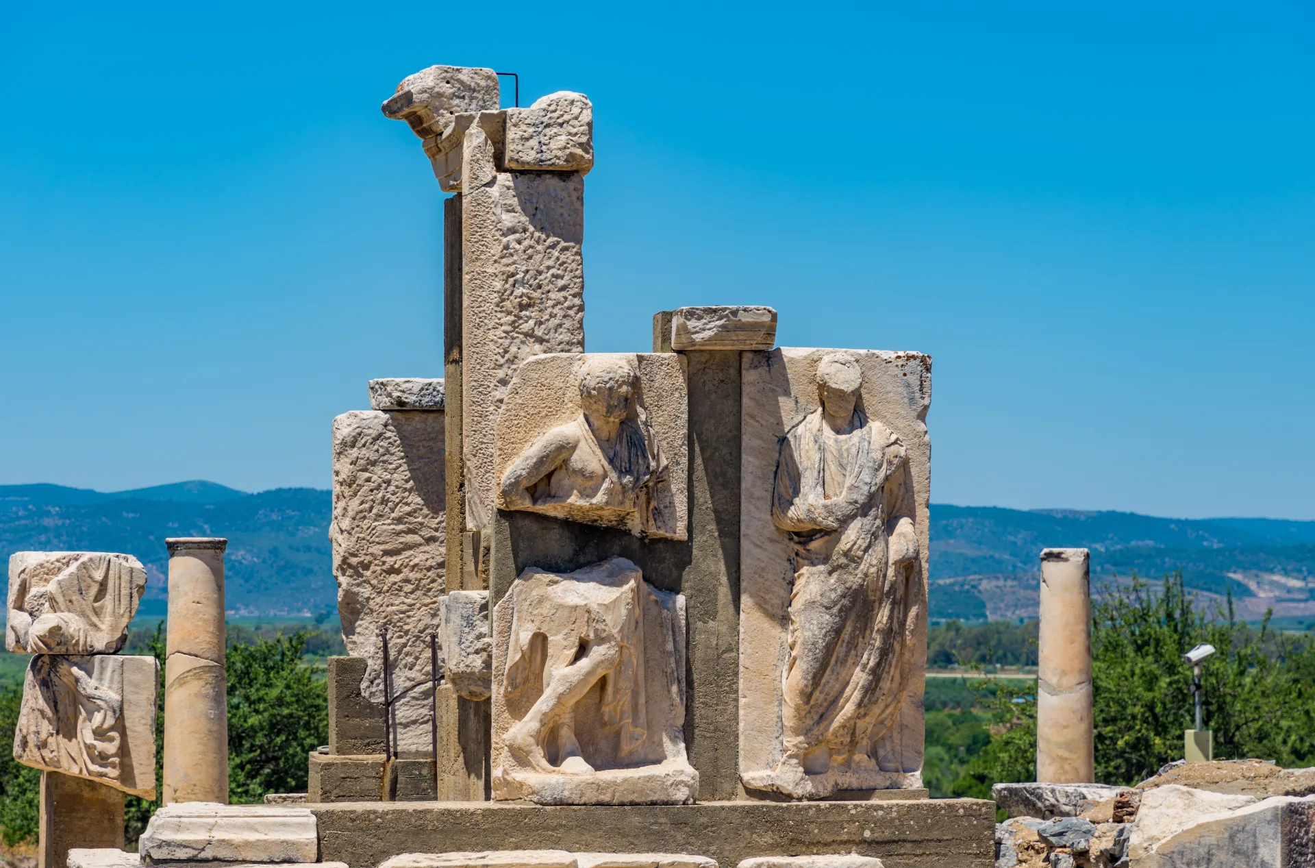 Memmius Monument